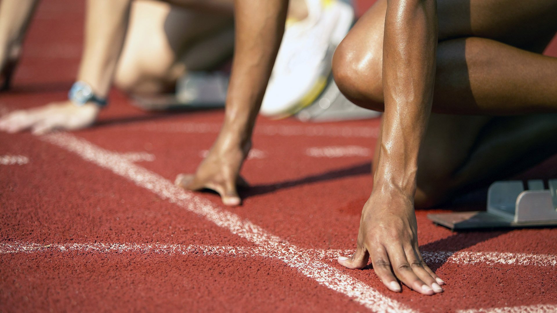 许昕点燃东京不眠夜，一把球拍，一场横扫，十四亿人的篝火