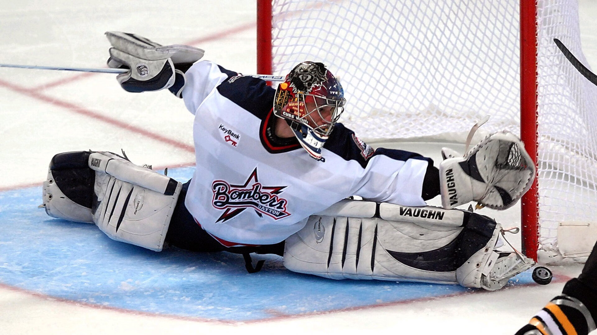 黑马奔腾，新星闪耀，哈斯绝地反击，皮亚斯特里上演超车秀