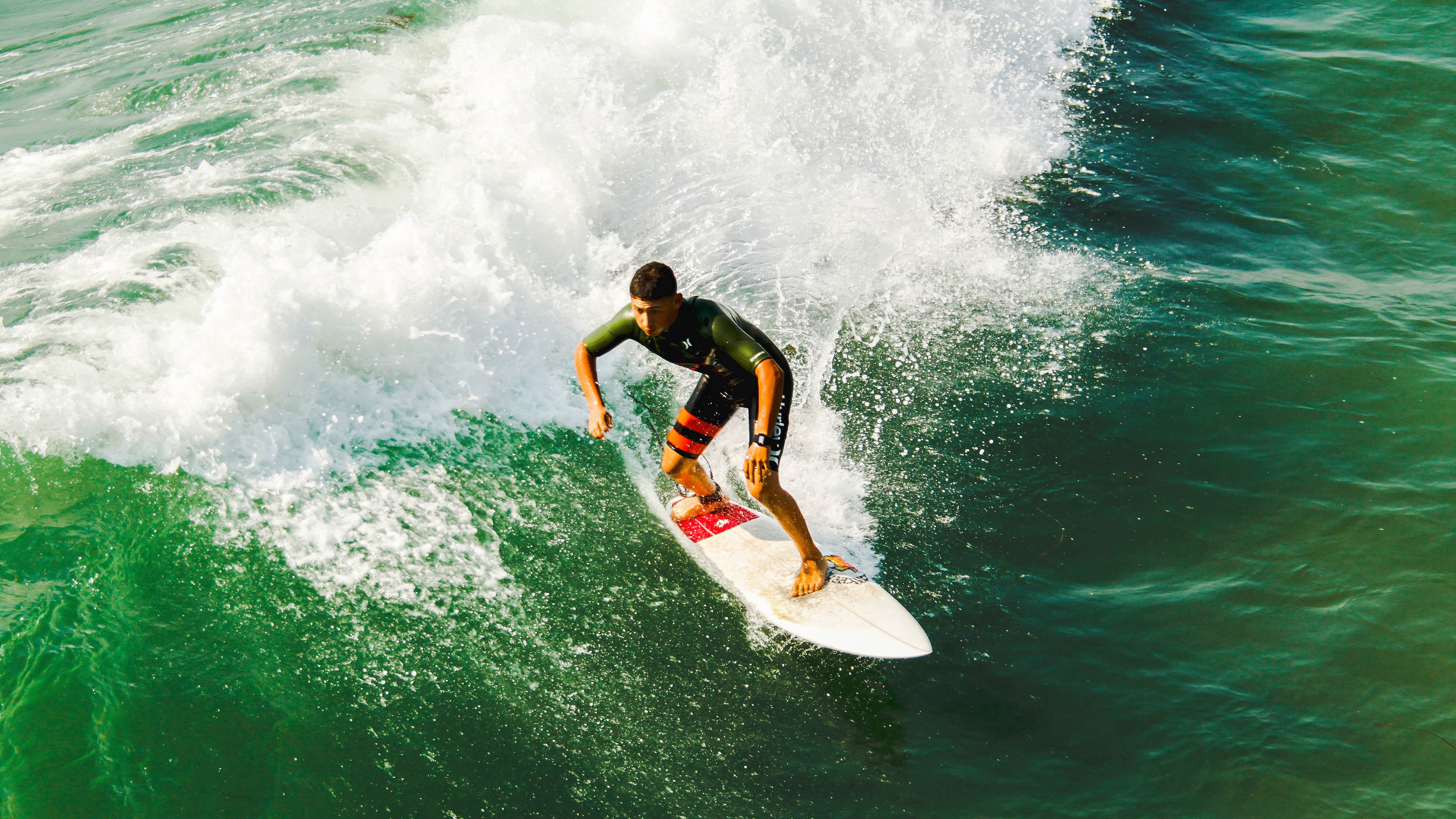 蓝与金的交响，西西帕斯以年终总决赛之冠，奏响超越团队荣光的独奏