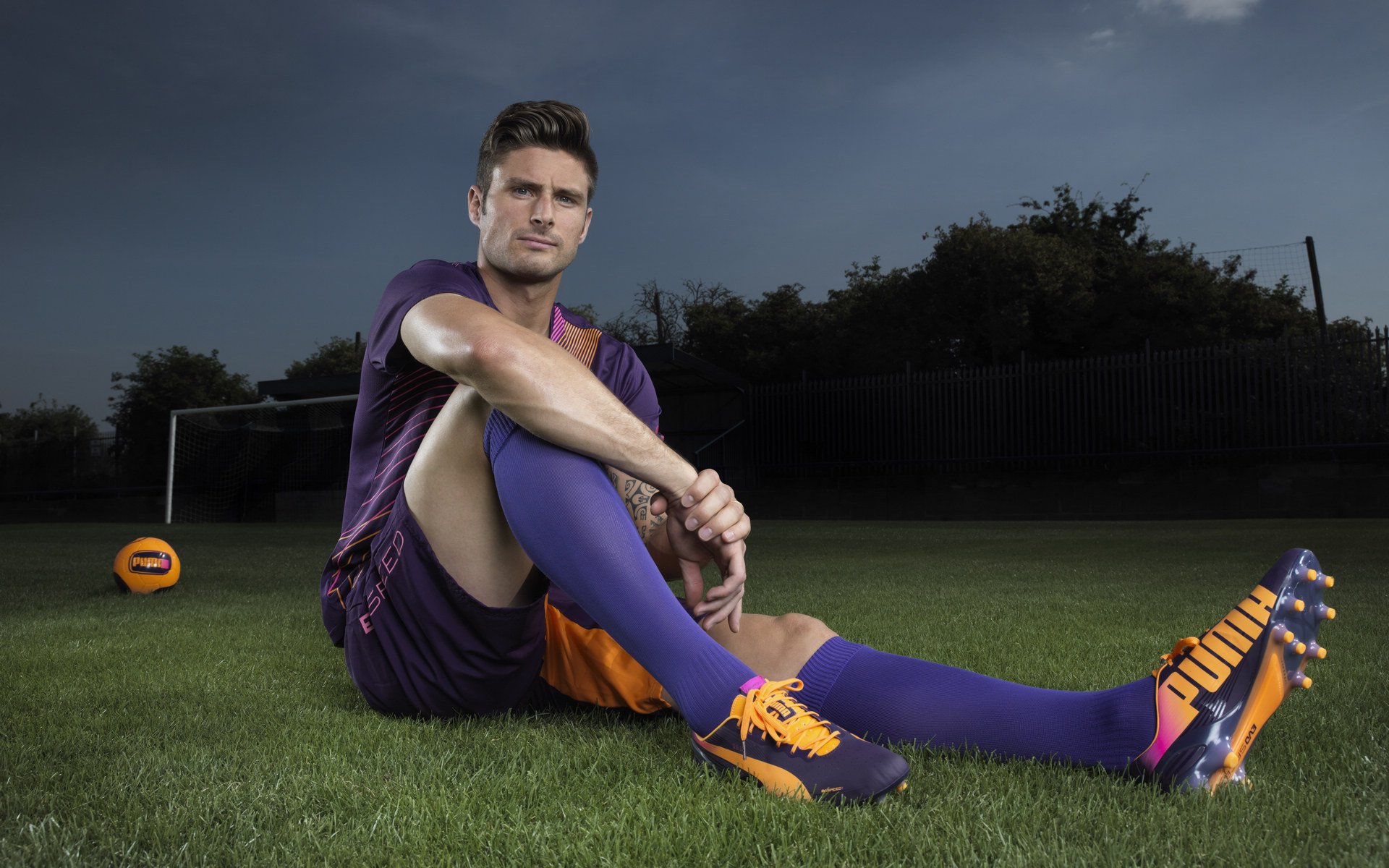 蓝与金的交响，西西帕斯以年终总决赛之冠，奏响超越团队荣光的独奏